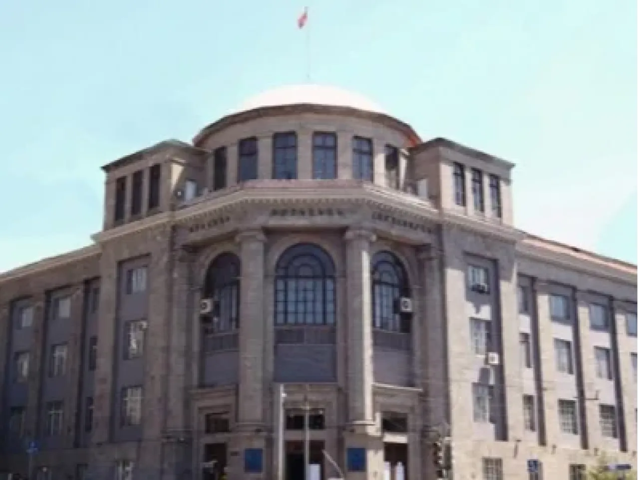 ԵՊԲՀ-ում դասապրոցեսը, ինչպես նաև քննությունները չեղարկվել են, իսկ ԵՊՀ-ում դասերը կանցկացվեն հեռավար