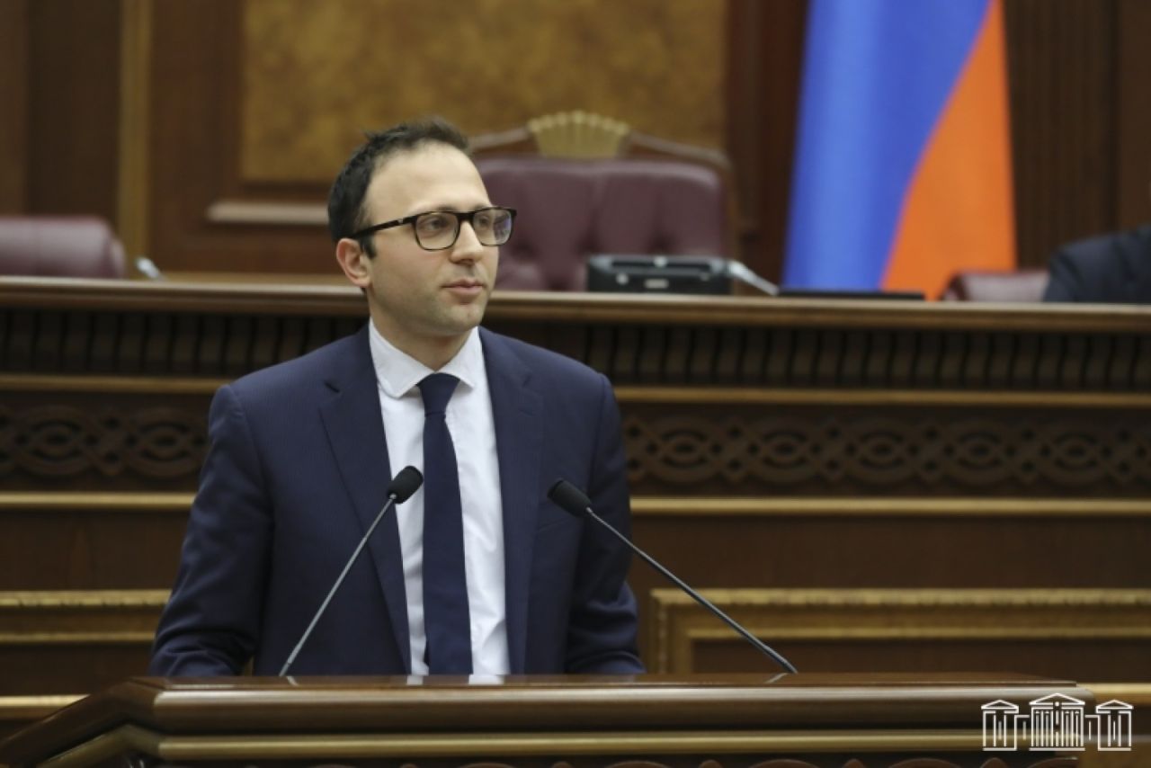 Նուրբեկյան. ԼՂ-ում գործող անհատ ձեռներեցներին հնարավորություն էինք տվել գրանցվել ՀՀ-ում, փոփոխություն ենք անում