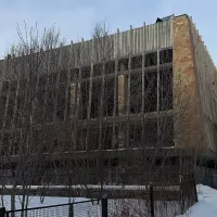 Ջերմուկի ուրվականը․ ինչպե՞ս ստացվեց, որ շենքը տեր ունի, բայց անտեր է մնացել