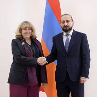 Այժմ մեկ թիմ ենք, պետք է ձեռք ձեռքի տված աշխատենք, որպեսզի COP17-ը հաջողություն ունենա. Շումեյքերը՝ Միրզոյանին