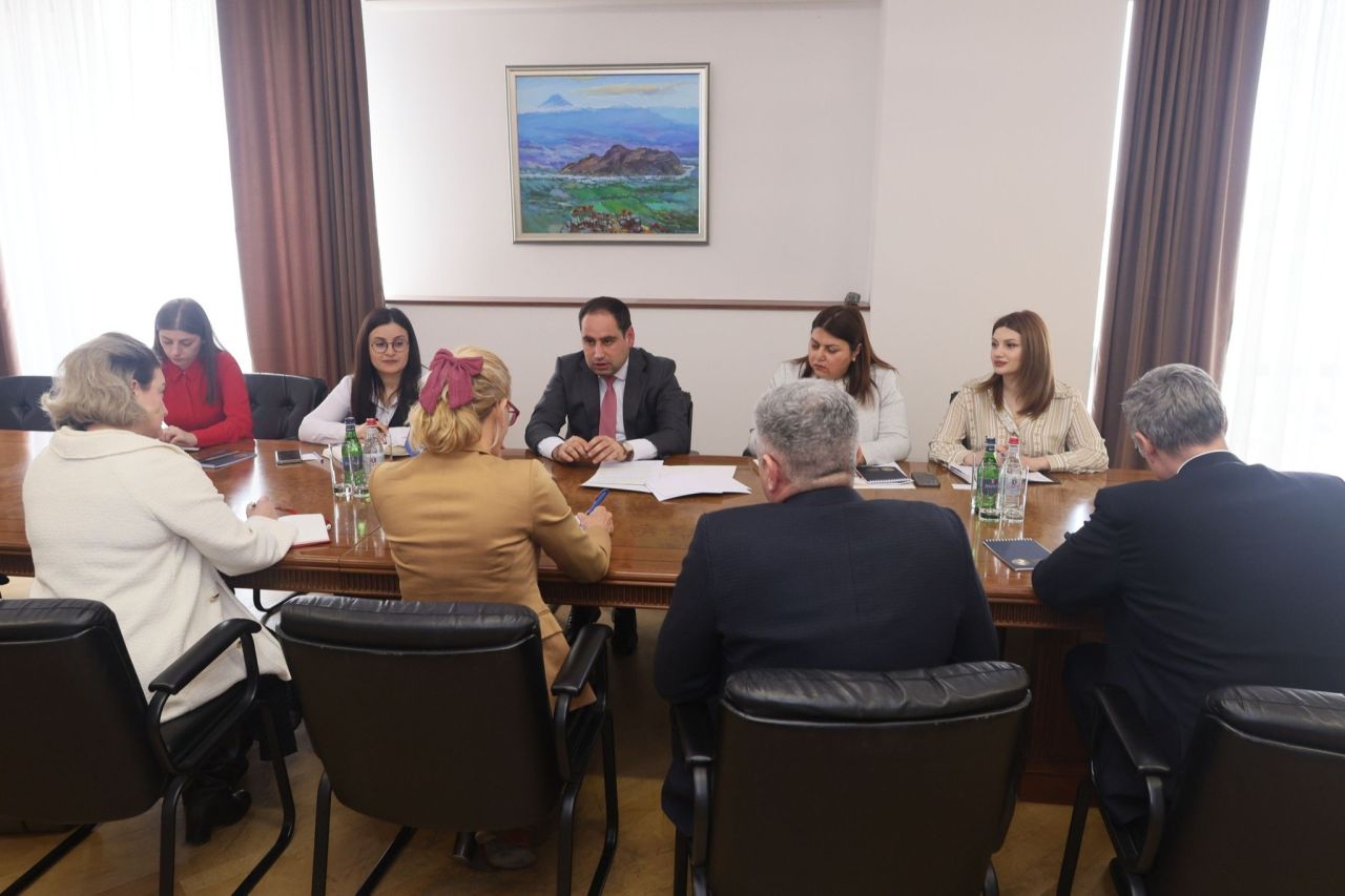 Դավիթ Խուդաթյանն ընդունել է Հայաստանում ՄԱԿ-ի գրասենյակի մշտական համակարգող Ֆրանսուազ Ժակոբին