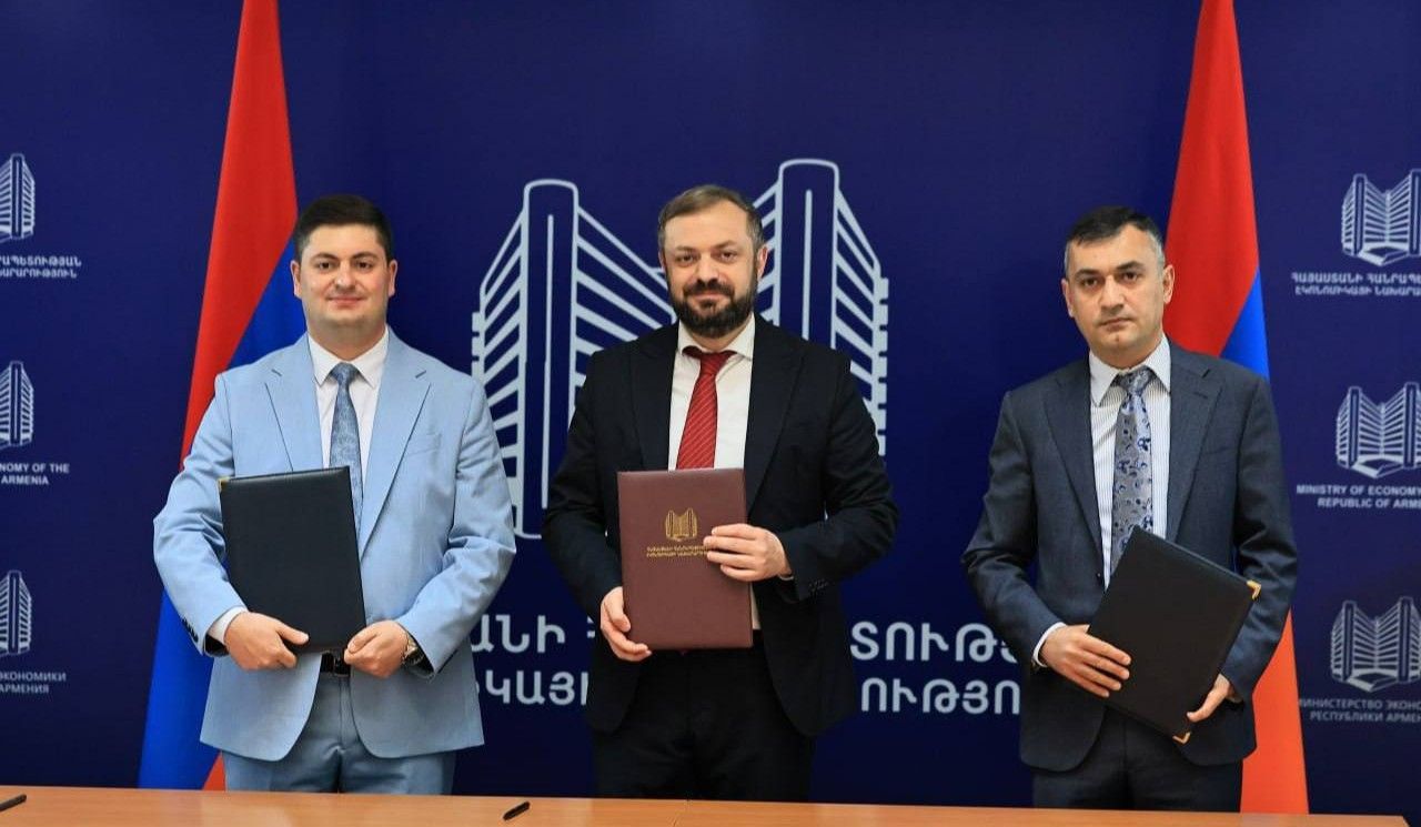 ՀՀ էկոնոմիկայի նախարարությունը, «Հայաստանի շինարարների միությունը» և «Կառուցապատողների հայկական ասոցիացիան» ստորագրել են համագործակցության հուշագիր
