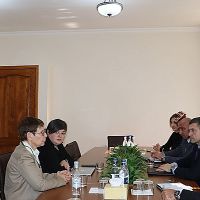 Վայոց ձորի մարզպետ Կոլյա Միքաելյանը հյուրընկալել է <<Թումո>> ստեղծարար տեխնոլոգիաների կենտրոնի տնօրեն Մարի Լու Փափազյանին