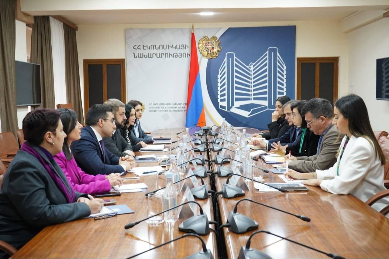 Պապոյանը և Բուլղարիայի նախկին փոխվարչապետը քննարկել են ՀՀ-ԵՄ առևտրատնտեսական համագործակցության ընդլայնման հարցեր