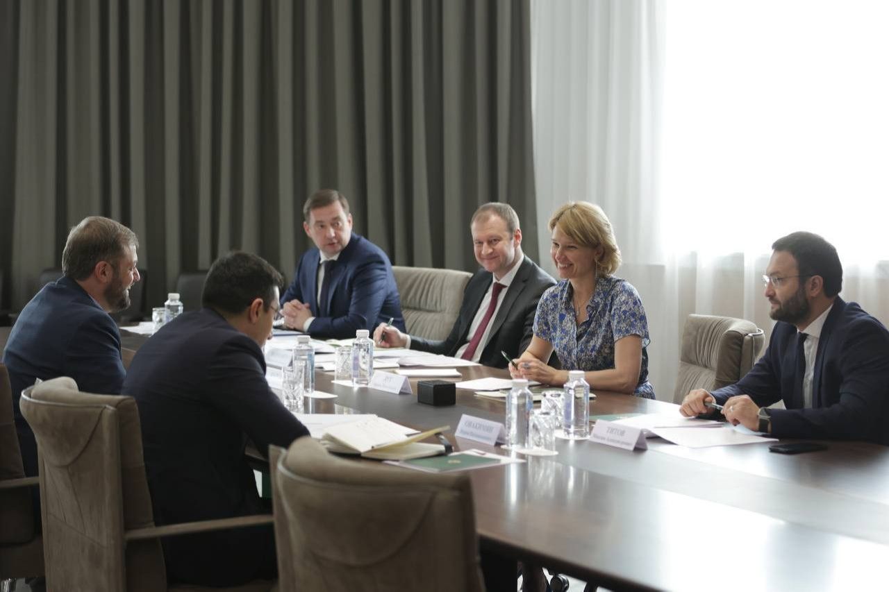 ՀՀ էկոնոմիկայի նախարար Գ․Պապոյանը այսօր հանդիպել է ՌԴ գյուղատնտեսության նախարար Օքսանա Լուտի հետ