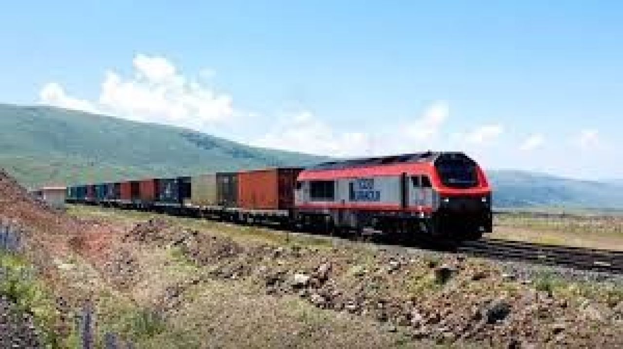 Բաքու-Թբիլիսի-Կարս երկաթուղին՝ կմիանա Նախիջևանի հետ