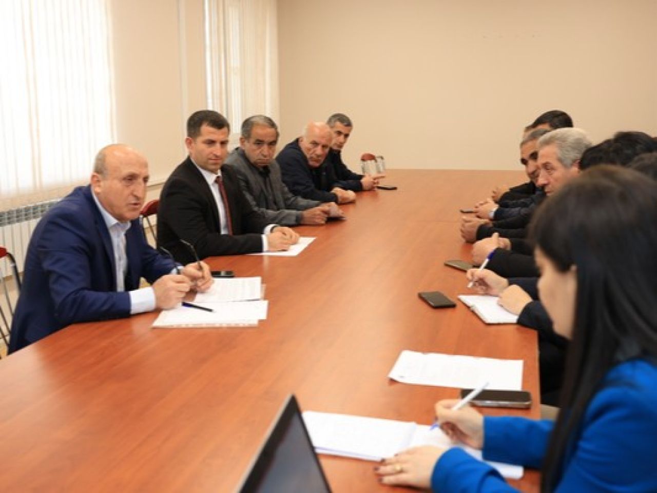 Արմավիրի մարզպետի աշխատակազմում ՀՀ էկոնոմիկայի նախարարության աշխատակիցները խորհրդակցություն են անցկացրել