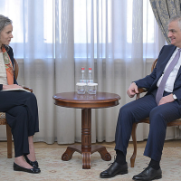 Փոխվարչապետ Մհեր Գրիգորյանն ընդունել է Հարավային Կովկասի և Վրաստանում ճգնաժամի հարցերով ԵՄ հատուկ ներկայացուցիչ Մագդալենա Գրոնոյին