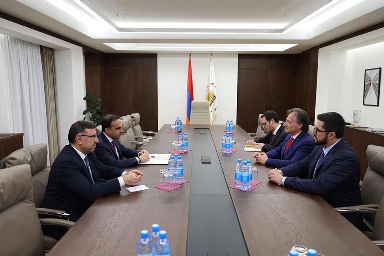 Երևանի քաղաքապետ Տիգրան Ավինյանն ընդունել է ՀՀ-ում Իտալիայի դեսպանին