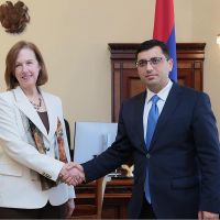 Հակակոռուպցիոն կոմիտեի նախագահն ԱՄՆ դեսպանի հետ հանդիպմանը կարևորել է կոռուպցիայի դեմ պայքարում միջազգային համագործակցությունը