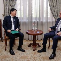 Մհեր Գրիգորյանը և Էլդար Ալիշերովը քննարկել են 2024-ին մակրոտնտեսական ոլորտում ԵԱՏՄ երկրների ցուցանիշները