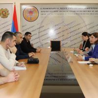 Քննարկվել են ԼՂ-ից բռնի տեղահանված անձանց ուղղված աջակցության ծրագրերի արդյունավետության վերաբերյալ հետազոտության արդյունքները