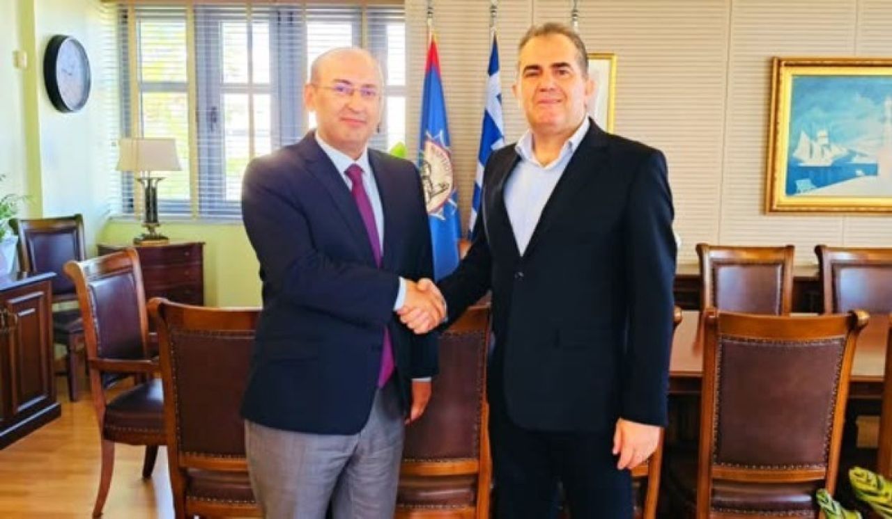 Դեսպան Մկրտչյանն ու Կալամատայի քաղաքապետը քննարկել են փոխշահավետ տնտեսական համագործակցության հնարավորությունները
