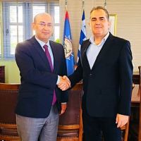 Դեսպան Մկրտչյանն ու Կալամատայի քաղաքապետը քննարկել են փոխշահավետ տնտեսական համագործակցության հնարավորությունները
