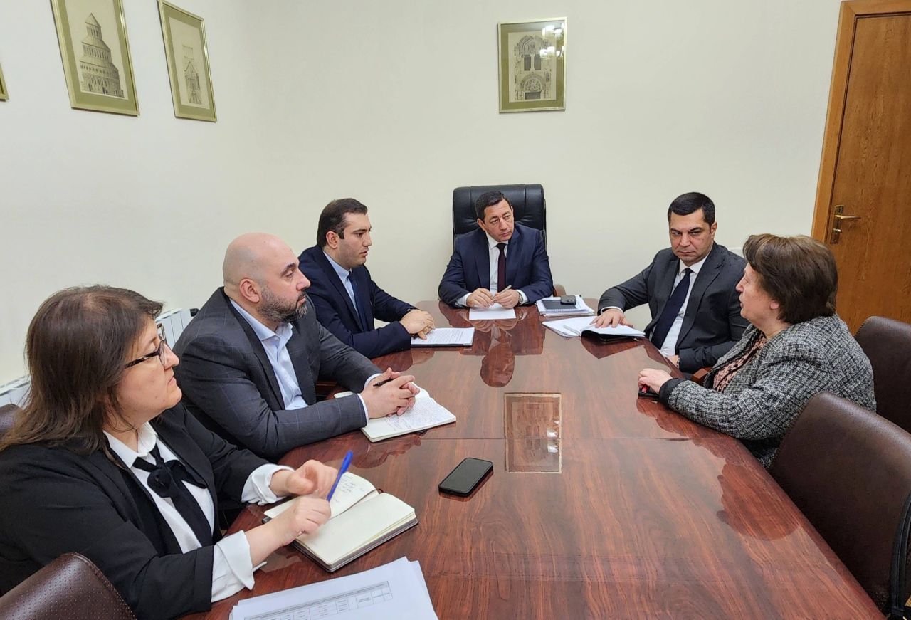 Քաղաքաշինության կոմիտեի նախագահը հյուրընկալել է ընդունելության համար գրանցված քաղաքացիներին