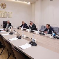 Փոփոխություններ պետական պաշտոններ զբաղեցնող անձանց վարձատրության մասին օրենքում
