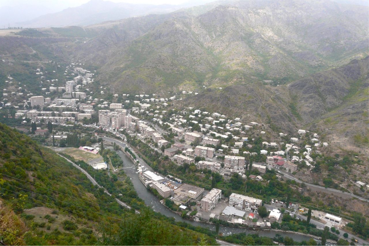Վանաձորում և Ալավերդիում մթնոլորտային օդում փոշու պարունակությունը գերազանցել է սահմանային թույլատրելի կոնցենտրացիան