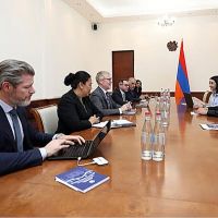 Քննարկել են ՀՀ-ԱԶԲ համագործակցության հիմնական ուղղությունները