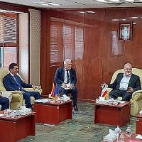 Իրանում ՀՀ դեսպանը հանդիպում է ունեցել ԻԻՀ էներգետիկայի նախարարի հետ