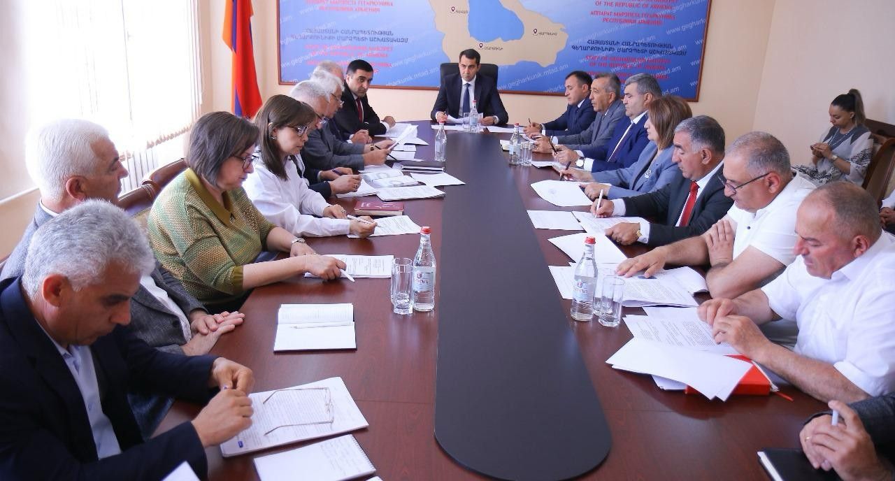 Գեղարքունիքի մարզպետ Կարեն Սարգսյանը աշխատանքային հանդիպում է անցկացրել