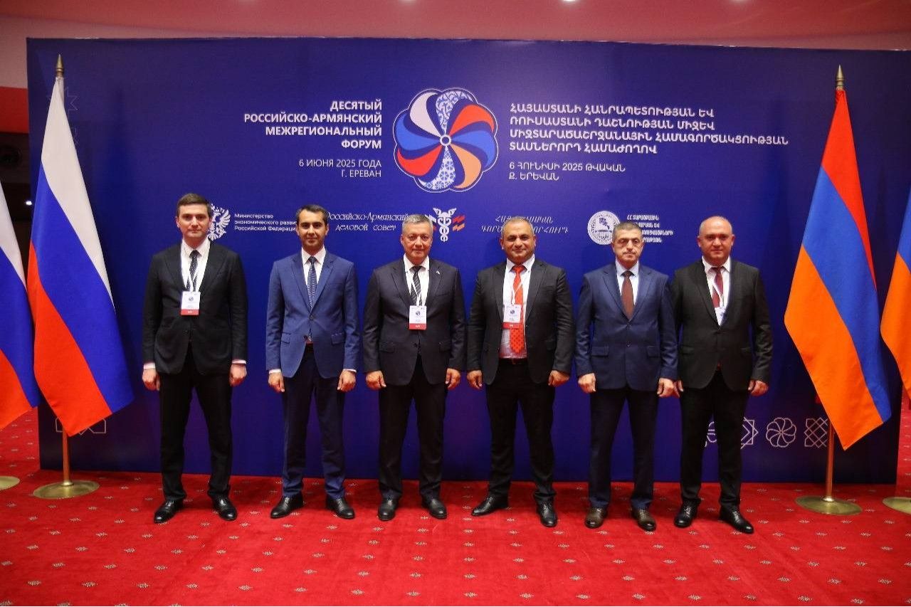 ՀՀ Կոտայքի մարզպետ Ահարոն Սահակյանը ՌԴ Իրկուտսկի մարզի նահանգապետ Իգոր Իվանովիչ Կոբզևի քննարկել է համագործակցության ամրապնդմանն ուղղված հարցեր