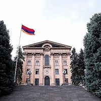 Գումարով զինծառայությունը կրճատելու օրինագիծը դրական եզրակացություն չստացավ ԱԺ հանձնաժողովում