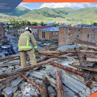 Արագածոտնում ուժեղ քամու հետևանքով վնասվել են տանիքներ, ավտոմեքենաներ և տապալվել են ծառեր