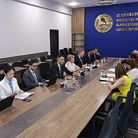 Խուդաթյանը ՀՀ–ում ԱՄՀ նոր ղեկավարի հետ քննարկել է էներգետիկ և հանքարդյունաբերության ոլորտին վերաբերող  հարցերը