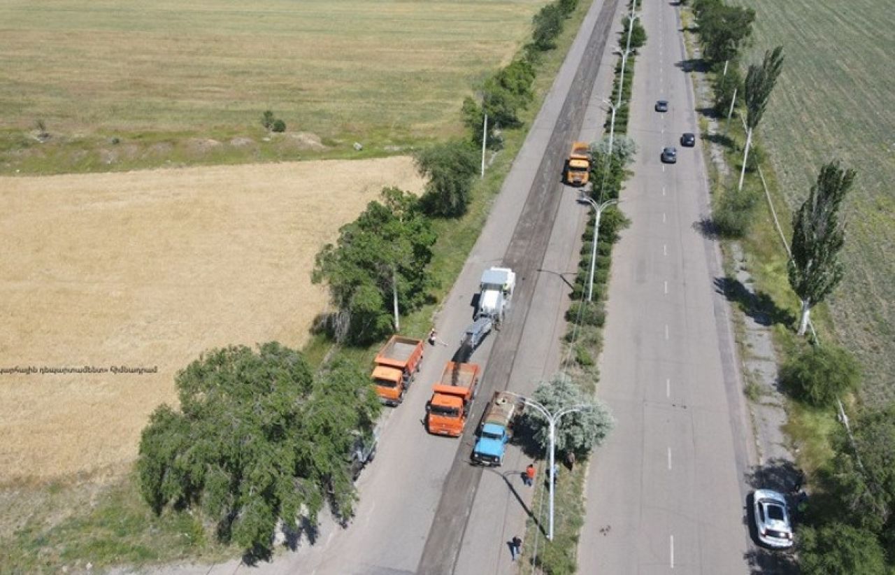 Գյումրու օդանավակայան տանող ճանապարհի միջին նորոգման աշխատանքների մասին