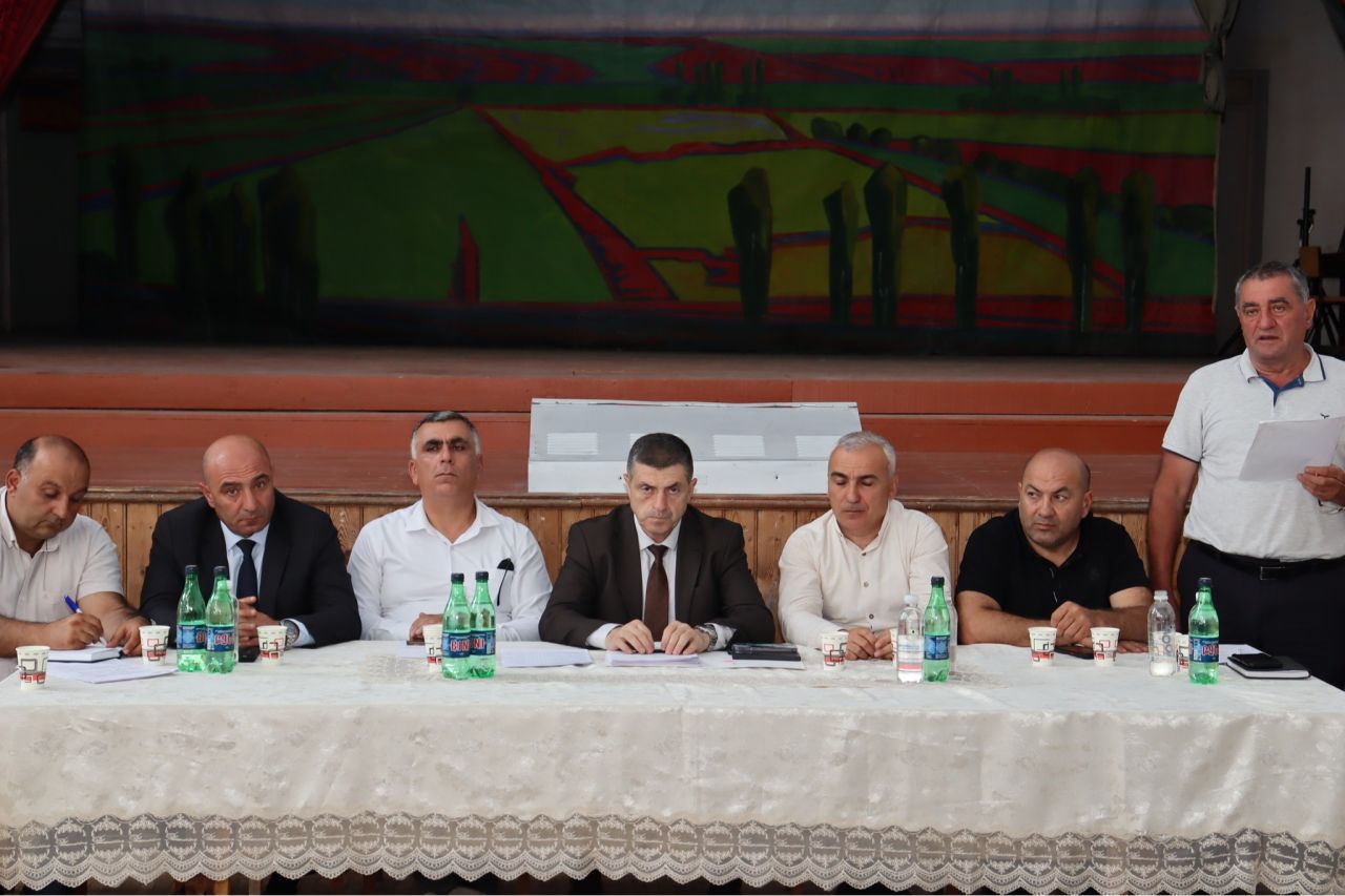 Օրերս ՀՀ Վայոց ձորի մարզպետ Կոլյա Միքաելյանը հանդիպել է բնակիչների հետ