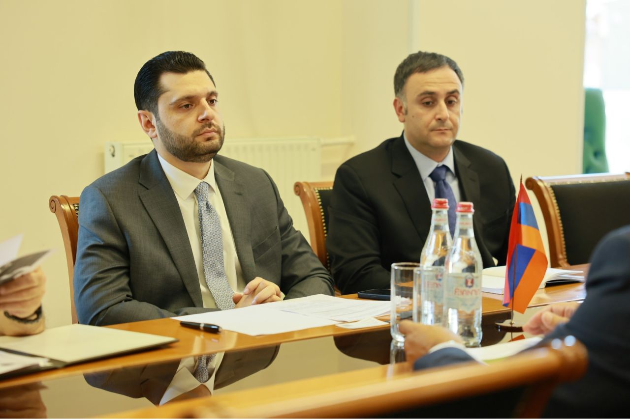 ՀՀ ՇՄ նախարար Համբարձում Մաթևոսյանն ընդունել է «ԱրմՍվիսԲանկ» ՓԲԸ-ի գործադիր տնօրեն Գևորգ Մաչանյանին