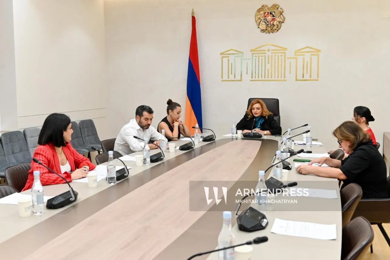ԱԺ հանձնաժողովը հավանություն տվեց բուժաշխատողների նկատմամբ հարձակումների համար խիստ պատիժներ սահմանող նախագծին