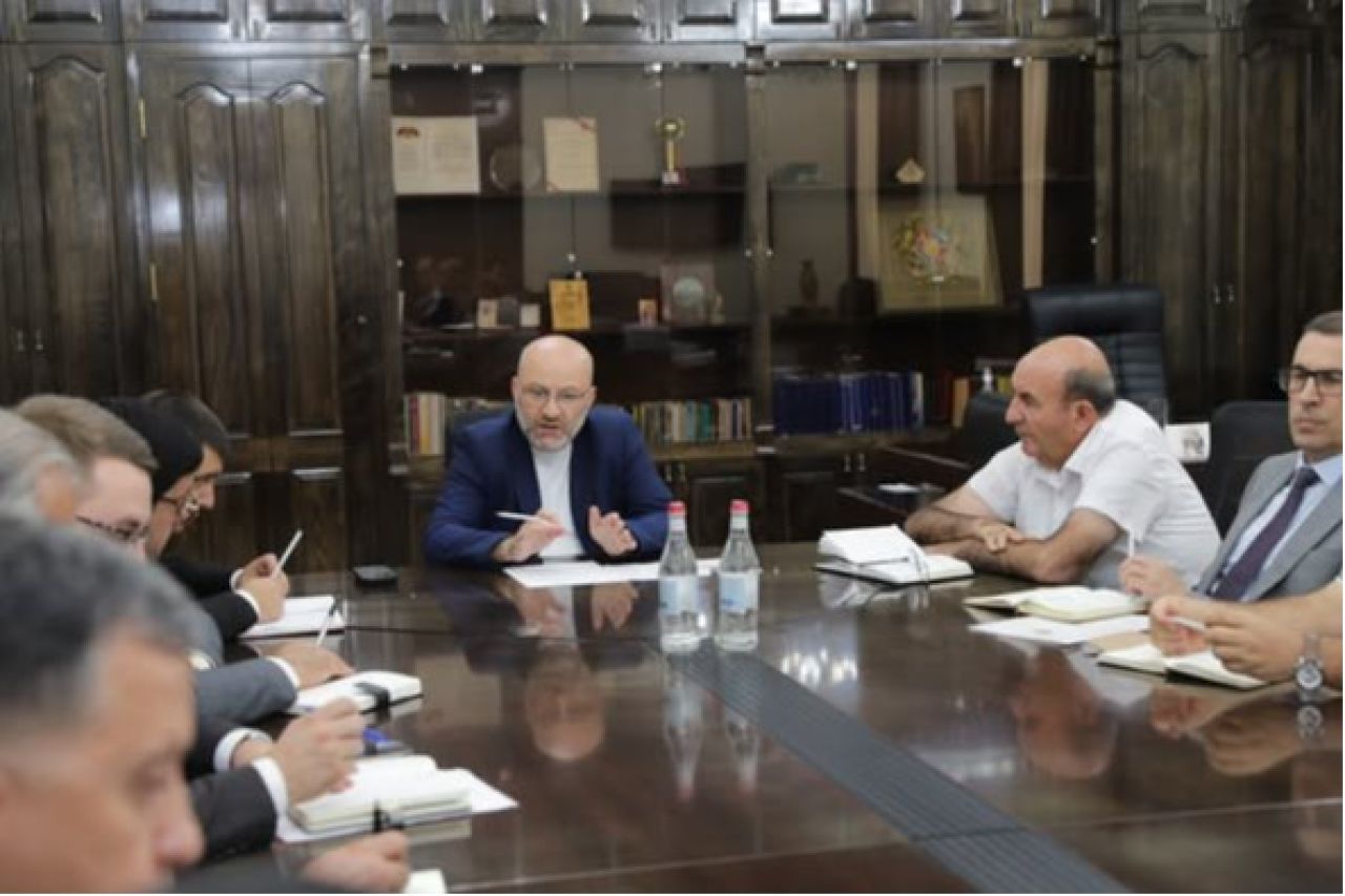Խորհրդակցություն Շիրակի մարզպետարանում