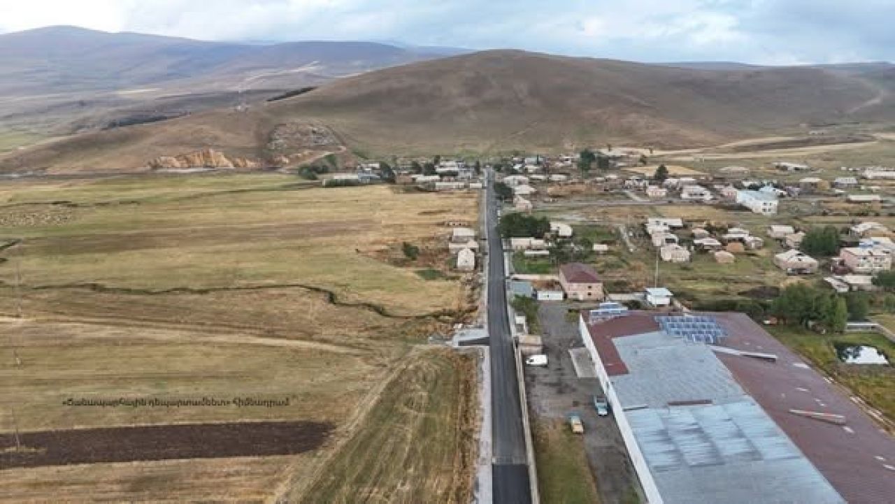 Ընթացքում է  Վարդաղբյուր-Տաշիր  հանրապետական նշանակության ճանապարհահատվածի հիմնանորոգումը