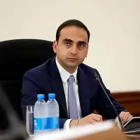 Ծիծաղելի թվեր են. ոչ միայն Երևանն, այլև մյուս համայնքները թերֆինանսավորվում են. Ավինյան. տեսանյութ