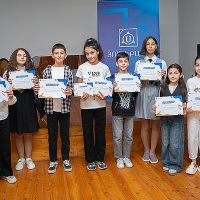 Юнибанк выпустит карты по детским рисункам