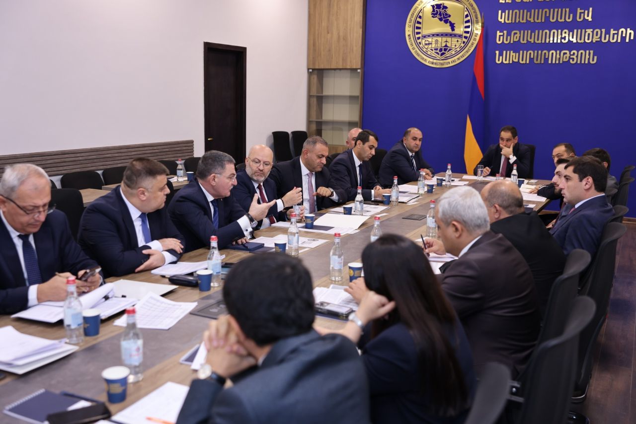 Դավիթ Խուդաթյանն այսօր մարզպետների մասնակցությամբ հերթական խորհրդակցությունն է անցկացրել