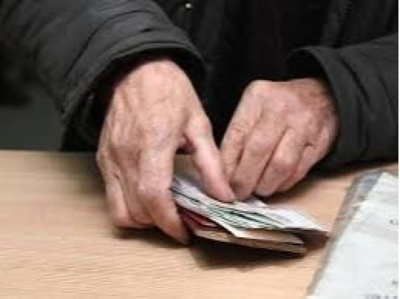 Բոլոր տեսակի նպաստներն ու թոշակները ապրիլի 1–ից բոլորը պետք է ստանան անկանխիկ