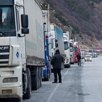 56 բեռնատարները կարող են Գեզի տերմինալից շարժվել Վերին Լարս