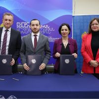 Եռակողմ համագործակցություն՝ ուղղված երեխաների առցանց անվտանգությանն ու թվային գրագիտության բարձրացմանը