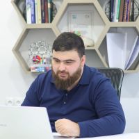 Օրգանական նոր նյութեր և նոր մարտկոցներ. ԵՊՀ ասպիրանտ Միքայել Չոբանյանի հետազոտությունը