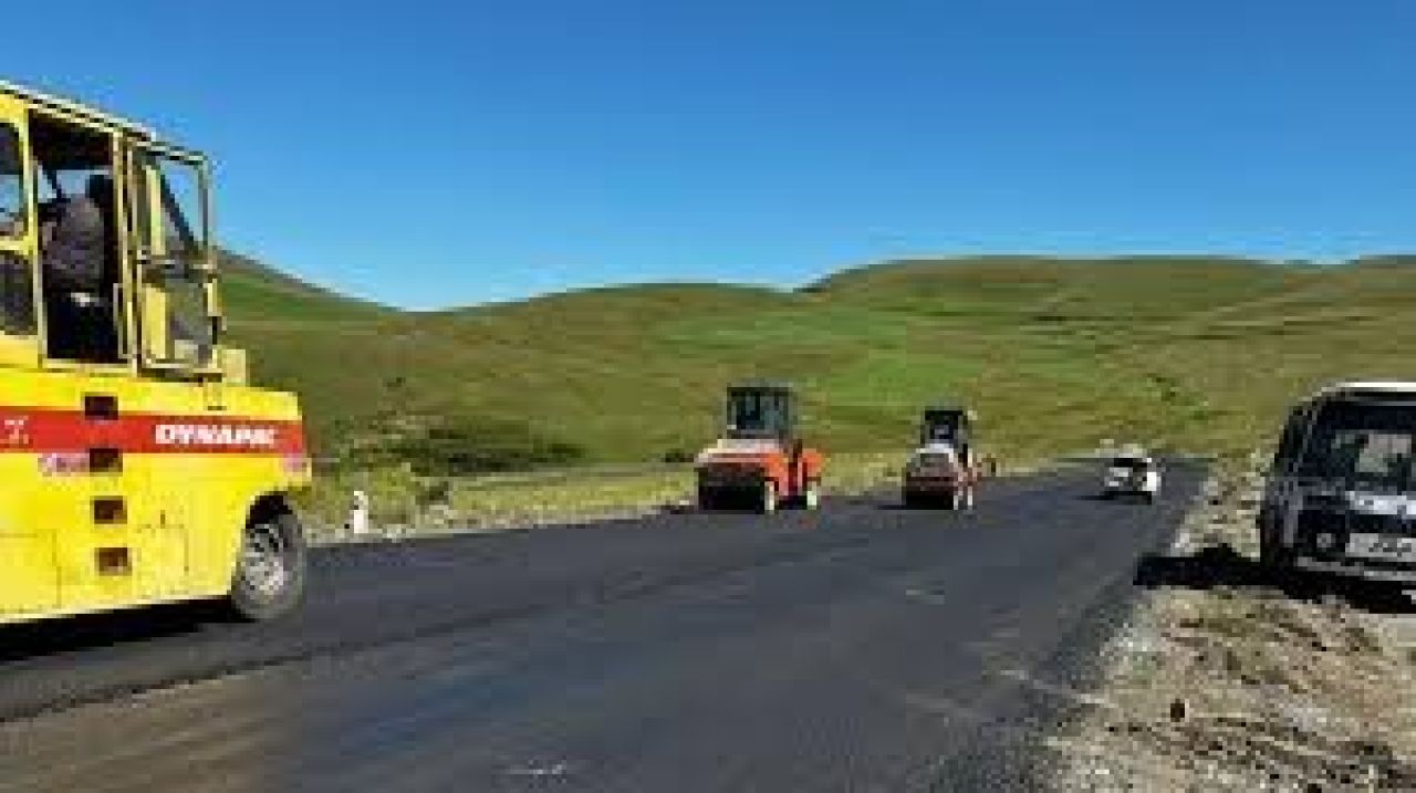 Ես վստահ չեմ, որ Երևանում նոր կառուցված ճանապարհ է քանդվել աղի պատճառով. ՏԿԵ նախարար