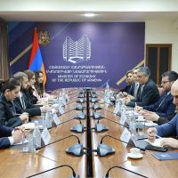 Գևորգ Պապոյանը Վալերիո Իաքիցցին ներկայացրել է Հայաստանի տնտեսական զարգացման առաջնահերթությունները