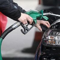 Ադրբեջանական բենզինը շատ արագ սպառվում է. Պապոյանը` գնի տատանումների մասին