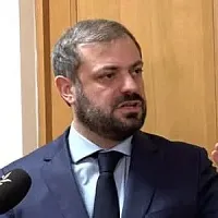 Ընկերություն կա եվրոպական բենզինի տակ ադրբեջանական է վաճառում, թու՛յլ չենք տալու, զգուշացրե՛լ ենք. Պապոյան