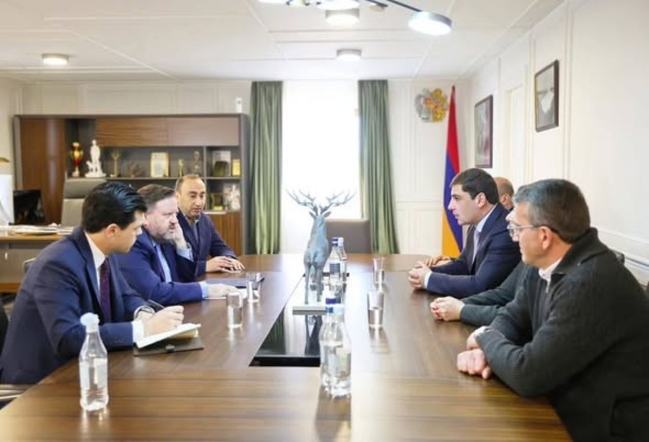 Վահագն Արսենյանը հյուրընկալել է Հայաստանում ԱՄՆ գործերի ժամանակավոր հավատարմատարին