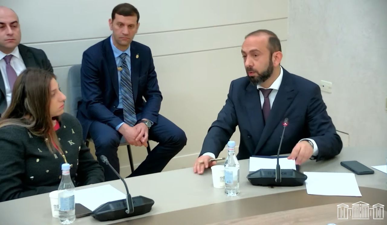 Իրանի հետ քննարկել ենք հարաբերությունները դե յուրե դարձնել ռազմավարական բնույթի. Միրզոյան