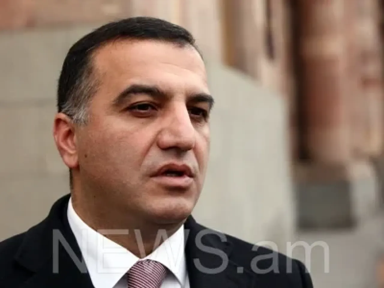 Հակակոռուպցիոն կոմիտեն ձերբակալել է նաև աշխատանքի և սոցիալական հարցերի նախկին նախարար Արտեմ Ասատրյանին