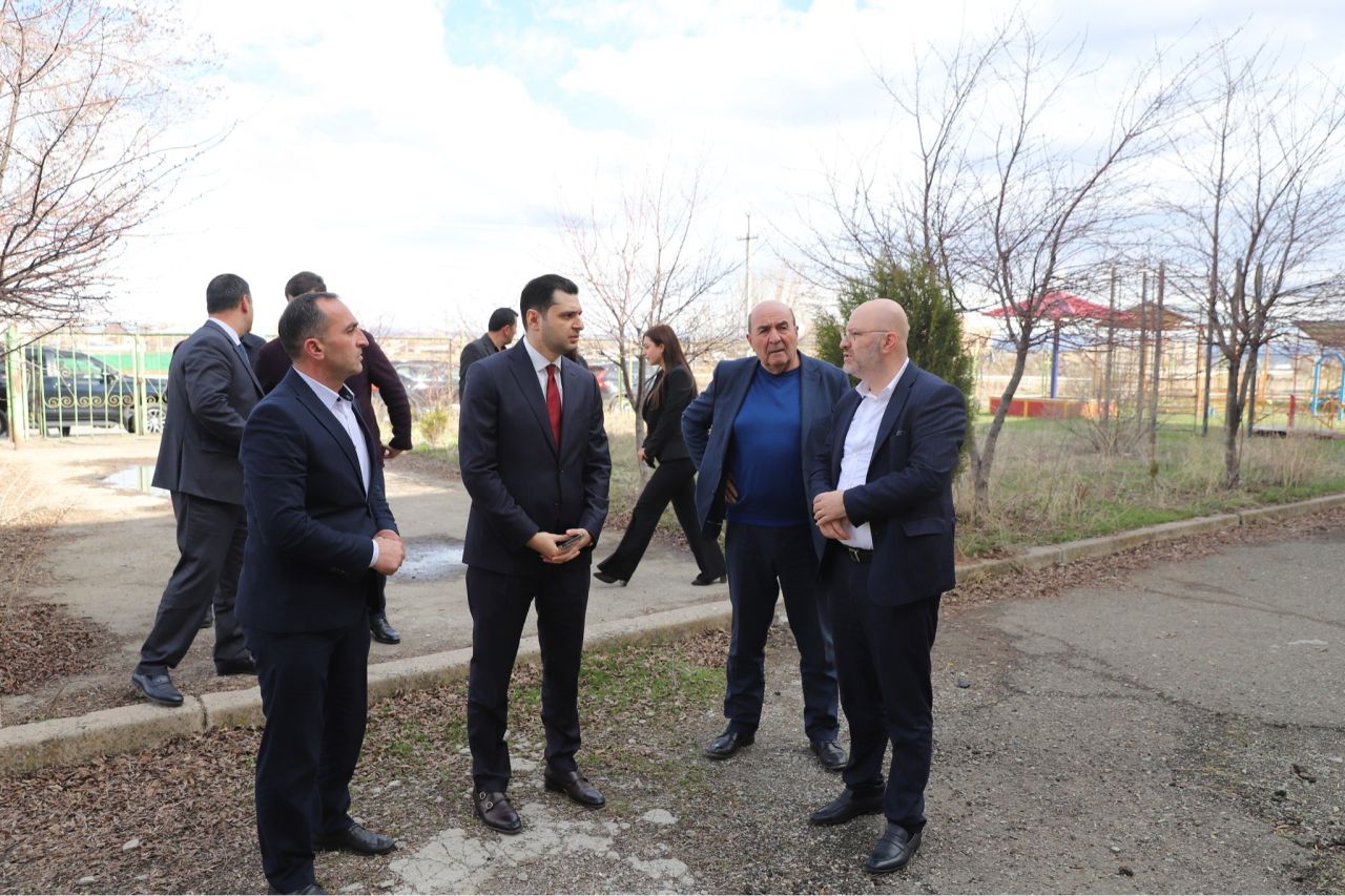 Շիրակում լայնածավալ անտառվերականգնում է մեկնարկում․ Գյումրիում՝ 95 հա