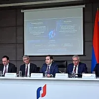 Արդար, թափանցիկ և թվային ապագա․ ՊԵԿ նախագահը հանդիպել է հարկ վճարողների հետ
